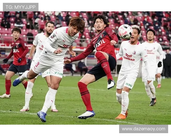 村上昌谦多次神勇扑救力保球门大阪樱花半场与福冈黄蜂战成平局